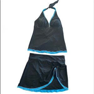 Women’s 2-piece bathing suit